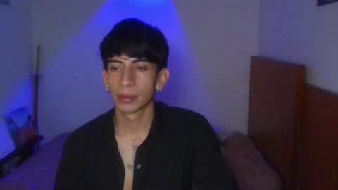 Snapshot of zack_kingg chatting on October 24, 4:36 pm Zack King online show from October 24, 4:36 pm