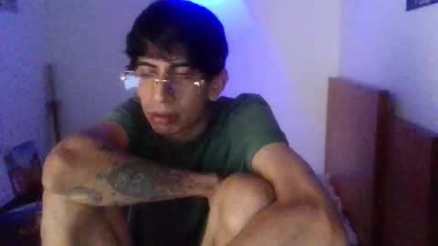 Snapshot of zack_kingg chatting on November 11, 6:52 pm Zack King online show from November 11, 6:52 pm