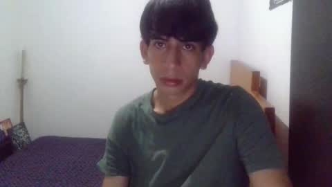 Snapshot of zack_kingg chatting on December 3, 9:35 pm Zack King online show from December 3, 9:35 pm