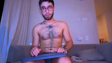 Snapshot of zack_sullivan22 chatting on May 8, 1:22 am zack_sullivan22 online show from May 8, 1:22 am