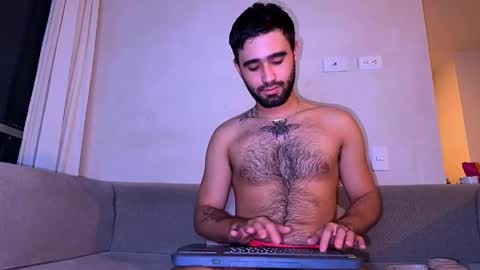 Snapshot of zack_sullivan22 chatting on May 18, 2:18 am zack_sullivan22 online show from May 18, 2:18 am