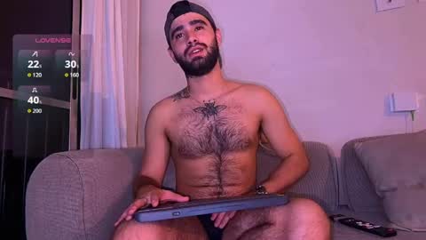 Snapshot of zack_sullivan22 chatting on May 19, 6:53 am zack_sullivan22 online show from May 19, 6:53 am