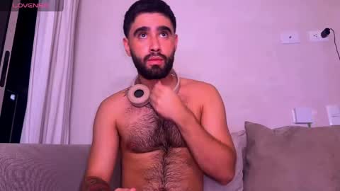 Snapshot of zack_sullivan22 chatting on June 2, 1:51 am zack_sullivan22 online show from June 2, 1:51 am