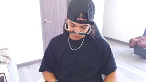 Snapshot of zackss_player chatting on October 7, 8:06 pm zackss_player online show from October 7, 8:06 pm