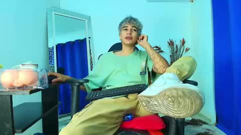 zack online show from February 28, 8:28 pm