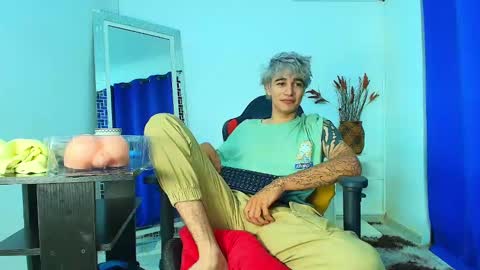 zack online show from February 28, 11:34 pm