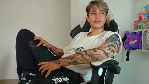 zack online show from February 3, 8:25 pm