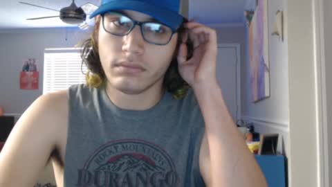 Snapshot of zacthefeetguy chatting on December 19, 4:25 pm ZactheFeetGuy online show from December 19, 4:25 pm