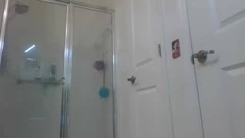 Snapshot of zaddypeg123 chatting on September 21, 8:05 am zaddypeg123 online show from September 21, 8:05 am