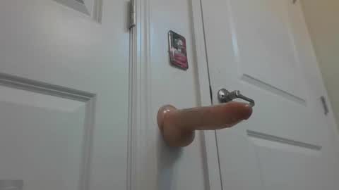 Snapshot of zaddypeg123 chatting on October 18, 5:21 am zaddypeg123 online show from October 18, 5:21 am