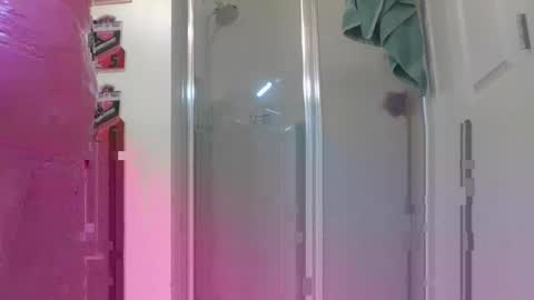 Snapshot of zaddypeg123 chatting on October 22, 8:25 am zaddypeg123 online show from October 22, 8:25 am