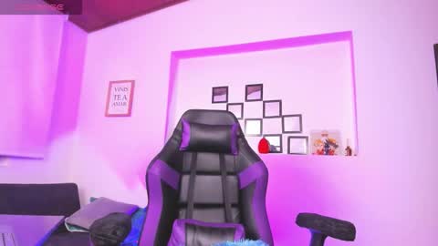 Zafir evans  online show from March 5, 11:23 pm