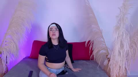 Snapshot of zafira_kh chatting on December 1, 6:46 pm Zafira online show from December 1, 6:46 pm