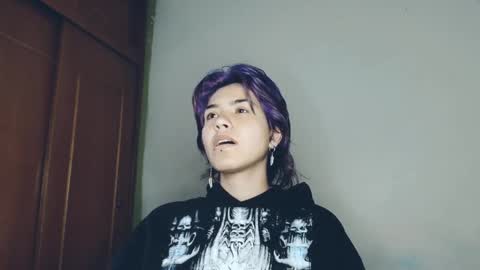 Snapshot of zafira_raven chatting on October 10, 8:08 pm zafira_raven online show from October 10, 8:08 pm