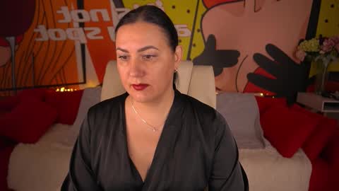 Snapshot of zafiramoonn chatting on November 12, 2:06 pm Zafiramoonn online show from November 12, 2:06 pm