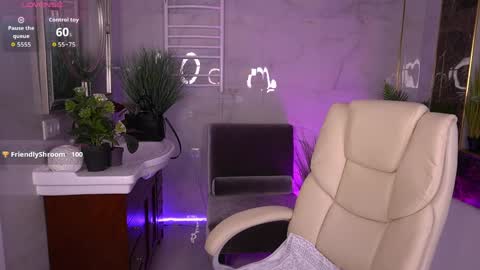 Zafiramoonn online show from April 30, 3:07 pm
