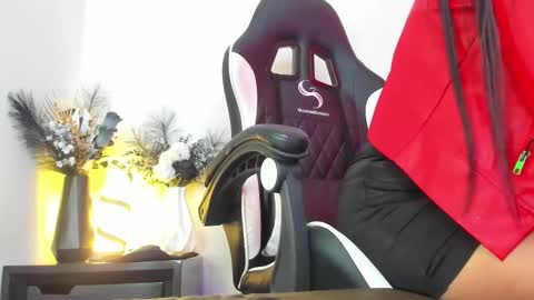 Snapshot of zafiro_winslow chatting on March 12, 6:44 pm GODDESS ZAFIRO WINSLOW online show from March 12, 6:44 pm