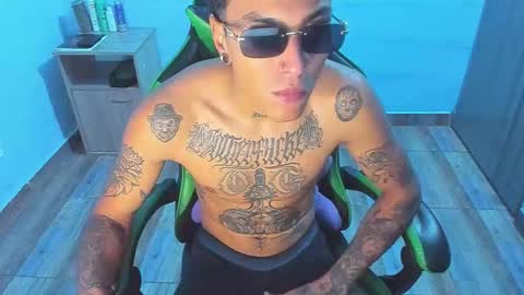 BiG Zafiro online show from December 16, 12:10 pm