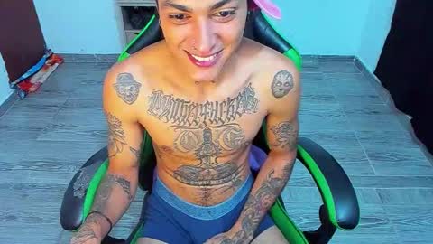 BiG Zafiro online show from March 10, 10:53 am