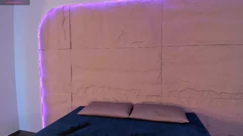 Snapshot of zaha_rose chatting on September 9, 5:23 pm Zaha online show from September 9, 5:23 pm