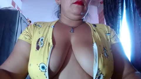 Zahi ... wants to play with everyone...yessss online show from May 3, 7:42 pm