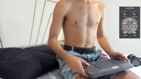 zahir_ashar online show from October 22, 11:43 am