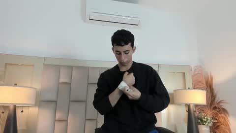 zahir_ashar online show from March 12, 12:28 am