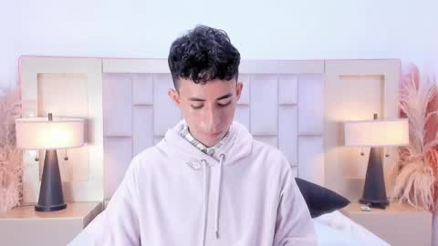zahir_ashar online show from May 1, 12:21 pm