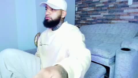 Snapshot of zain_diesel7 chatting on September 22, 10:39 am INSTAGRAM yormanfit7 online show from September 22, 10:39 am