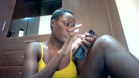 Snapshot of zainxxxx chatting on May 6, 10:31 am zainxxxx online show from May 6, 10:31 am