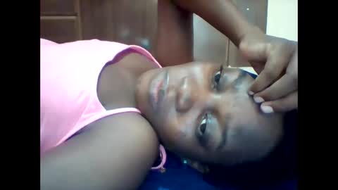 Snapshot of zainxxxx chatting on May 7, 10:42 am zainxxxx online show from May 7, 10:42 am