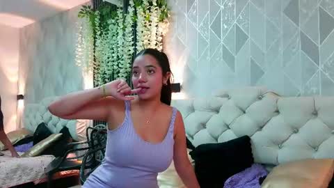 Zaira Bonny online show from July 27, 3:30 pm