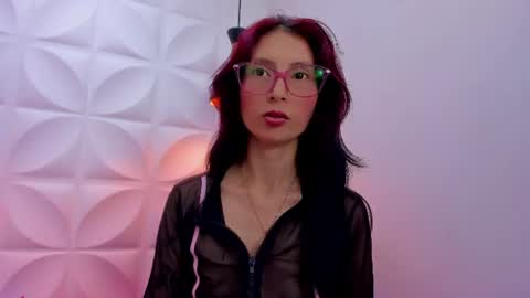 Snapshot of zaira_sweet4 chatting on June 21, 3:31 am zaira_sweet4 online show from June 21, 3:31 am