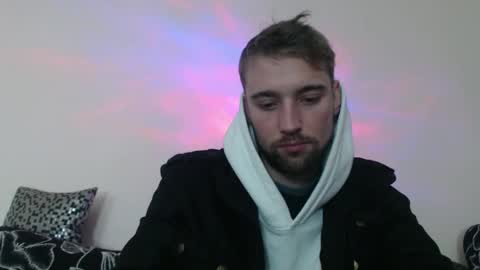 Snapshot of zakonezach chatting on December 11, 6:14 am zakonezach online show from December 11, 6:14 am