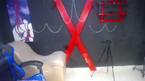 zalommee online show from May 2, 2:11 pm