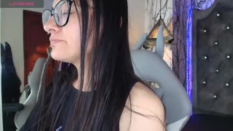   online show from October 8, 8:28 pm