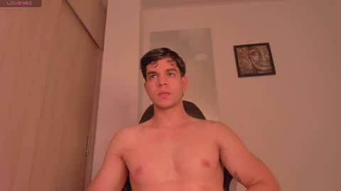 Snapshot of zamir_scott chatting on June 16, 11:29 pm zamir online show from June 16, 11:29 pm