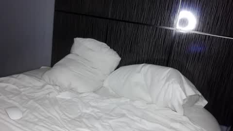 Snapshot of zamoraedii1994 chatting on January 4, 7:55 am Edii online show from January 4, 7:55 am