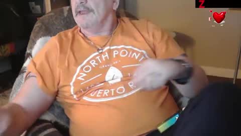 Snapshot of zander007 chatting on December 20, 3:19 pm zander007 online show from December 20, 3:19 pm