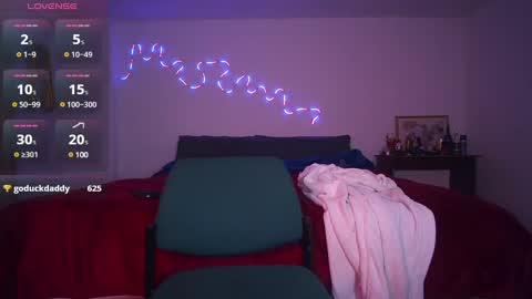 Snapshot of zanty2308 chatting on February 6, 10:53 pm Tiiago Mallz online show from February 6, 10:53 pm