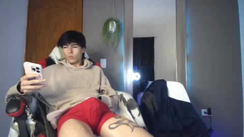 Snapshot of zanty2308 chatting on October 13, 3:39 am Tiiago Mallz online show from October 13, 3:39 am