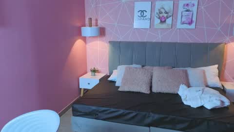 Zara Sweet  online show from May 19, 1:28 pm