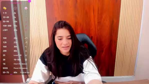 Zara online show from October 20, 1:00 pm