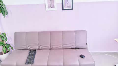 Snapshot of zara_fire chatting on July 27, 8:05 pm zara_fire online show from July 27, 8:05 pm
