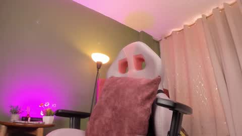 Zara . online show from December 1, 2:22 pm