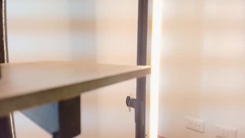 Zarah Andrews online show from September 29, 11:59 am