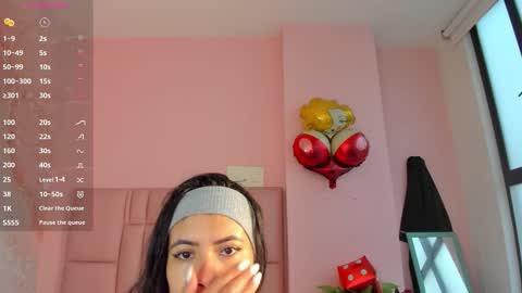 Snapshot of zarah_torres chatting on November 24, 9:36 pm Zarah online show from November 24, 9:36 pm