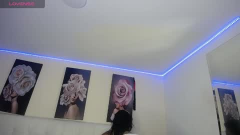 Snapshot of zarahbennet chatting on May 30, 2:58 pm Zarah online show from May 30, 2:58 pm