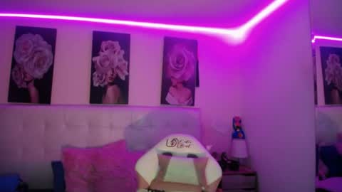Snapshot of zarahbennet chatting on June 12, 4:50 pm Zarah online show from June 12, 4:50 pm