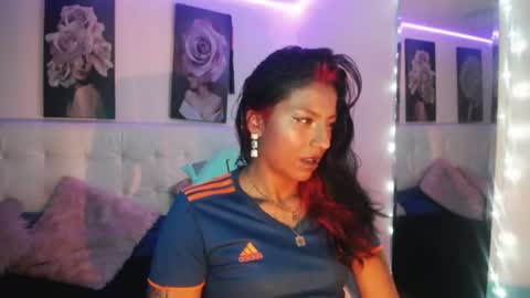 Snapshot of zarahbennet chatting on June 22, 2:03 pm Zarah online show from June 22, 2:03 pm